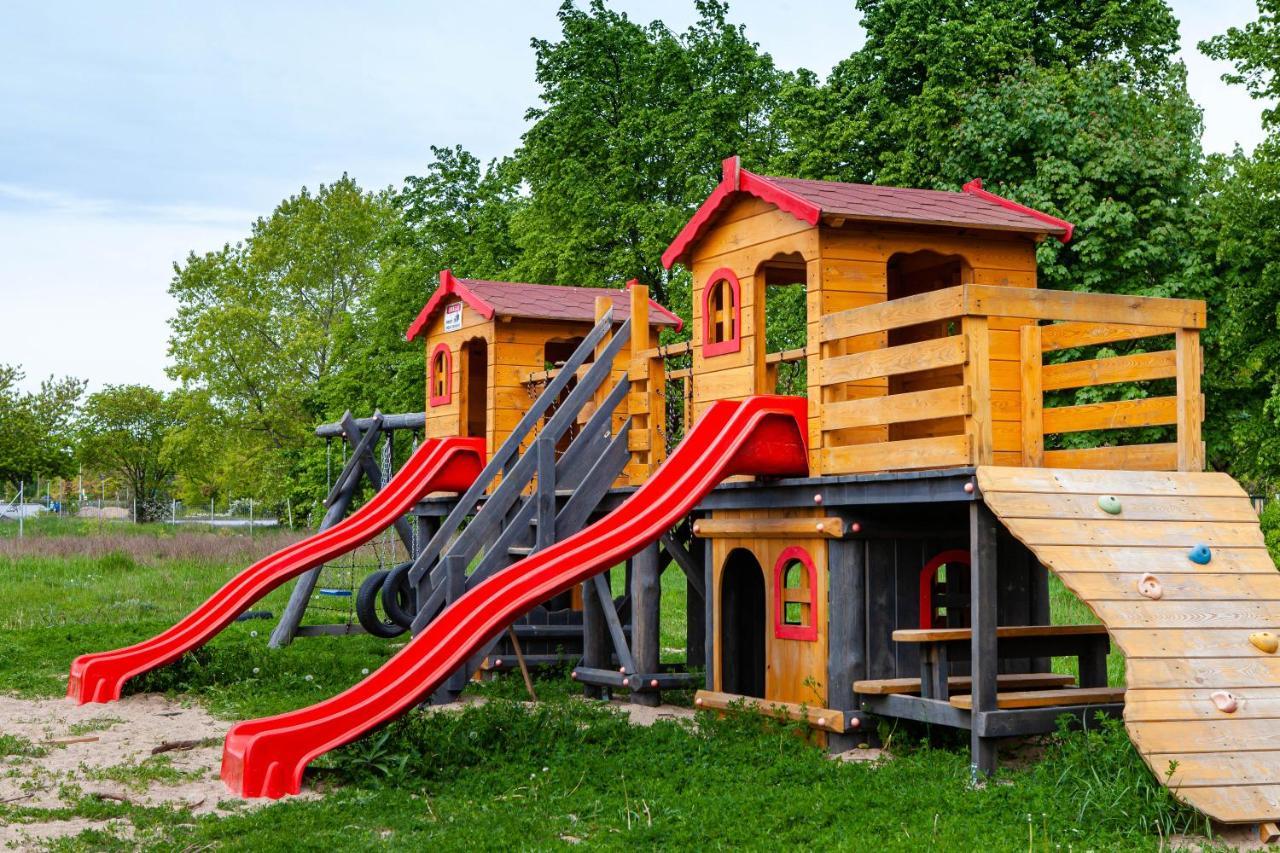 Hostel Montessori Gdansk Exterior photo